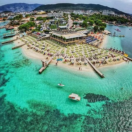 Vila Ademi Ksamil Luaran gambar